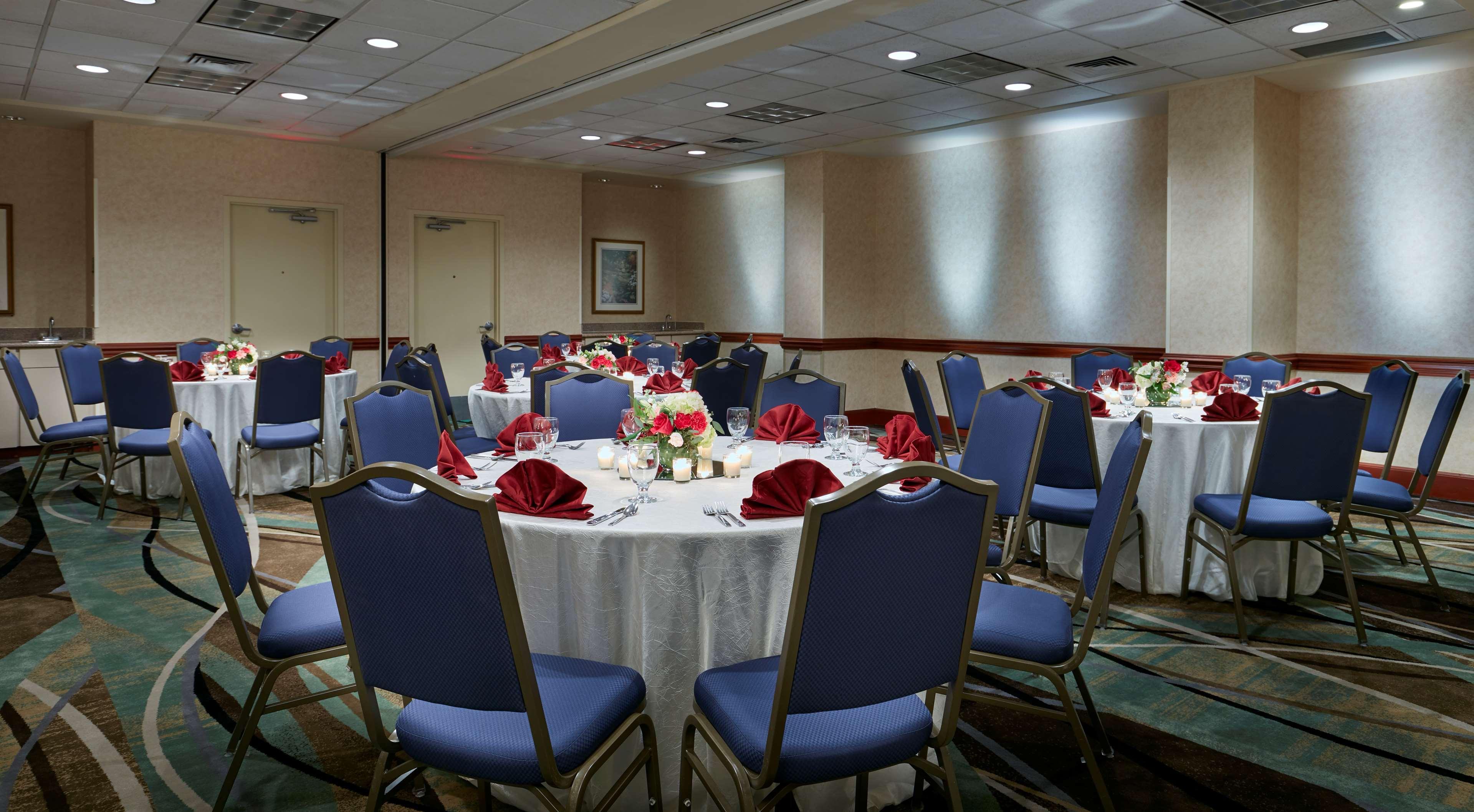 Hilton Garden Inn Charlotte Uptown Buitenkant foto