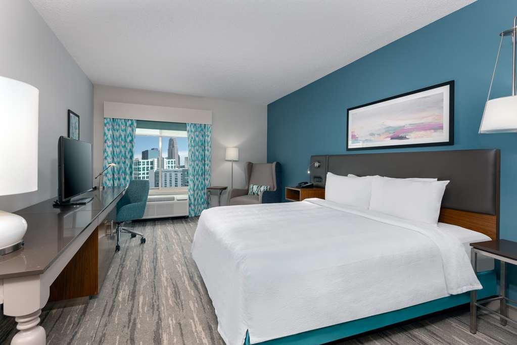 Hilton Garden Inn Charlotte Uptown Kamer foto